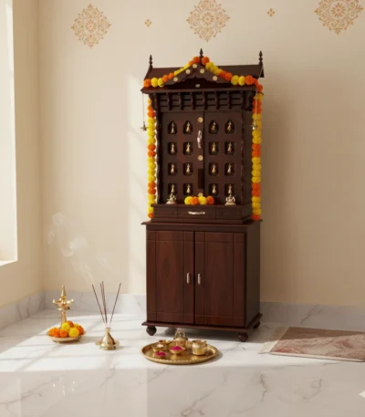 16 Bell Antique Vadakkumnathan Ambalam with Stand