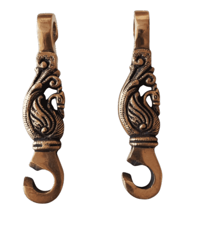 Swan Brass Swing Chain